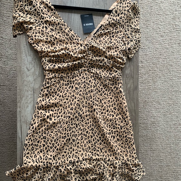 Off The Shoulder Leopard Dress - Picture 3 of 5